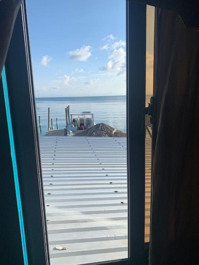Paradise Divers Hotel ウティラ エクステリア 写真